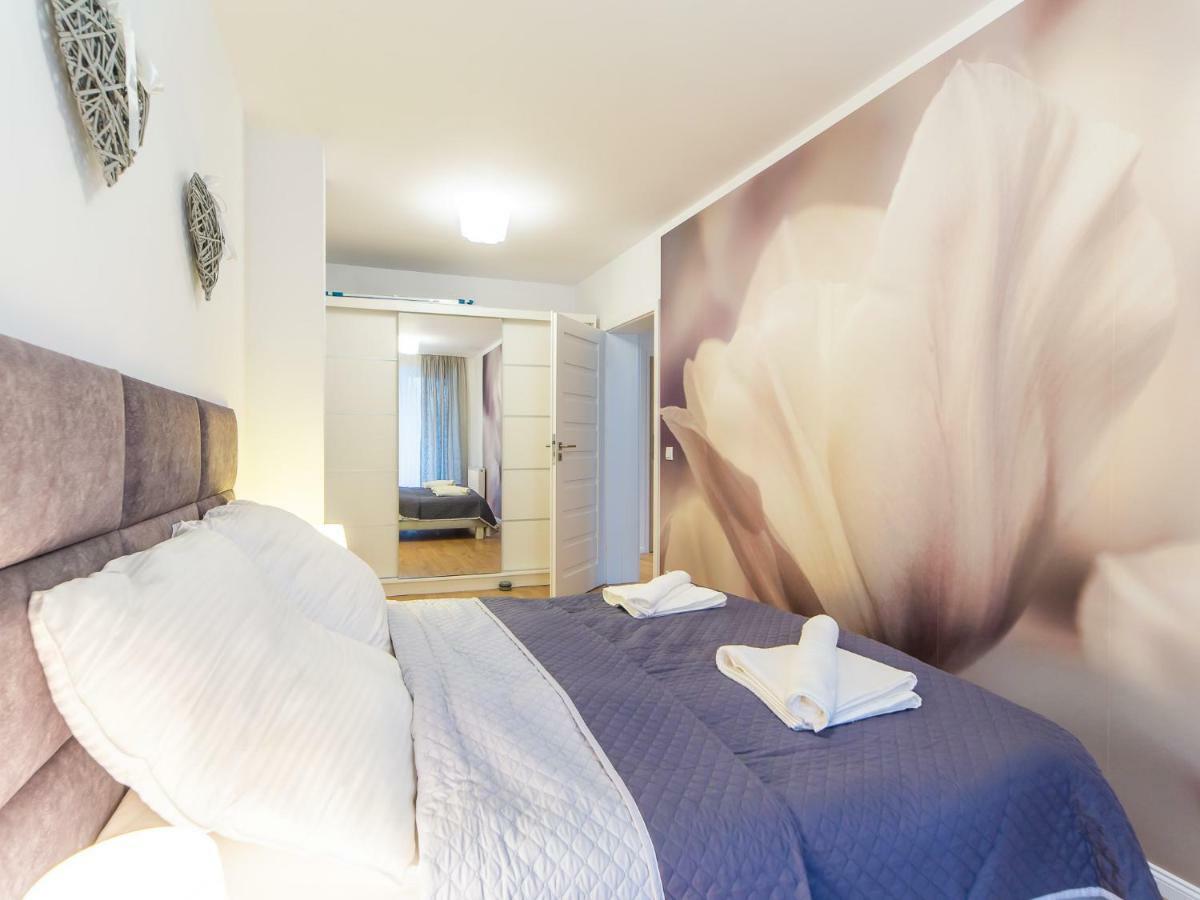 Solmare Apartments โควอบเซก ภายนอก รูปภาพ